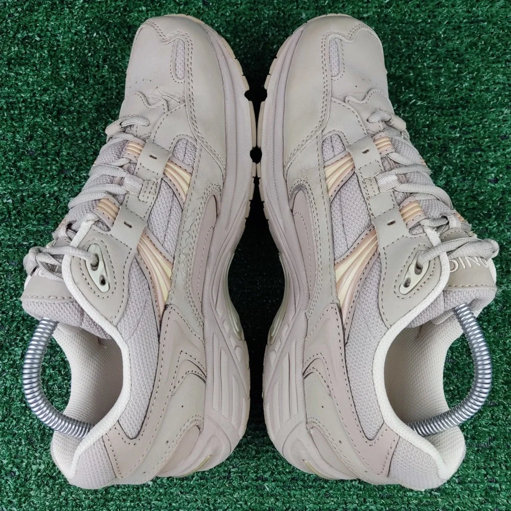 Vionic Sneakers Womens 9.5 Tan Walker Athletic Walking Shoes Orthotic Support